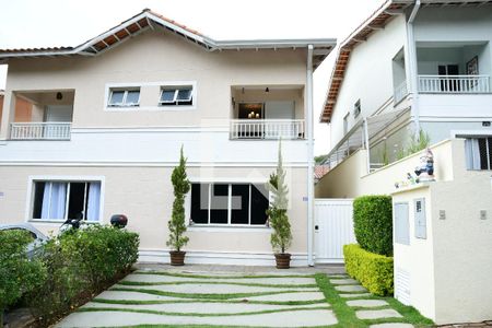 Casa de condomínio para alugar com 115m², 3 quartos e 2 vagasFachada