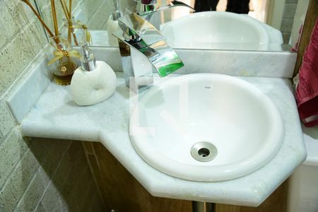 Casa de condomínio para alugar com 115m², 3 quartos e 2 vagasBanheiro de Serviço