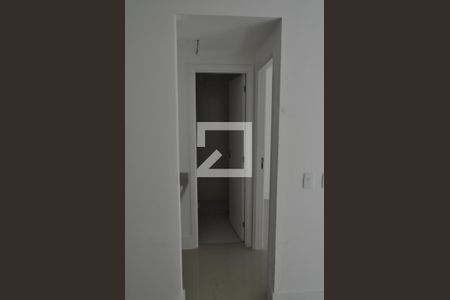 Corredor de apartamento para alugar com 1 quarto, 40m² em Freguesia de Jacarepaguá, Rio de Janeiro