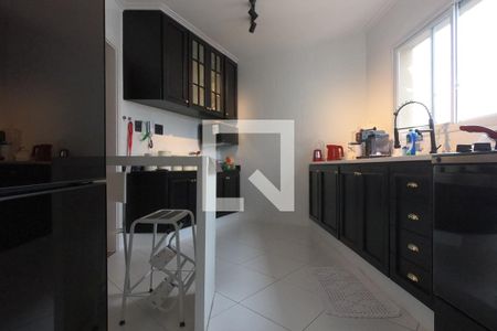 Apartamento para alugar com 130m², 2 quartos e 2 vagasCozinha