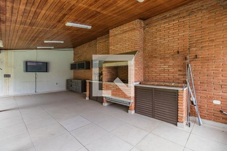 Casa de condomínio à venda com 478m², 4 quartos e 3 vagas Casa de condomínio à venda com 478m², 4 quartos e 3 vagasÁrea Externa