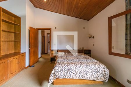 Casa de condomínio à venda com 478m², 4 quartos e 3 vagas Casa de condomínio à venda com 478m², 4 quartos e 3 vagasSuíte 2