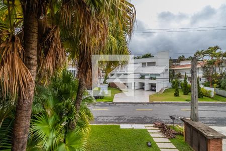 Casa de condomínio à venda com 478m², 4 quartos e 3 vagas Casa de condomínio à venda com 478m², 4 quartos e 3 vagasVista da Suíte 2