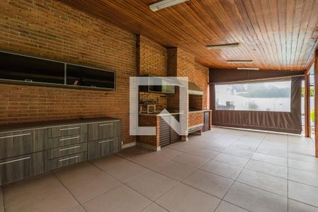 Casa de condomínio à venda com 478m², 4 quartos e 3 vagas Casa de condomínio à venda com 478m², 4 quartos e 3 vagasÁrea Externa