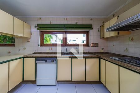 Casa de condomínio à venda com 478m², 4 quartos e 3 vagas Casa de condomínio à venda com 478m², 4 quartos e 3 vagasCozinha