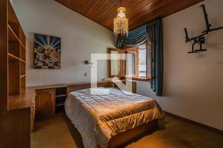 Casa de condomínio à venda com 478m², 4 quartos e 3 vagas Casa de condomínio à venda com 478m², 4 quartos e 3 vagasSuíte 1