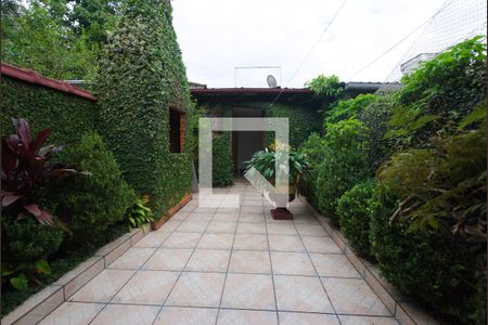 Casa à venda com 146m², 3 quartos e 2 vagas Casa à venda com 146m², 3 quartos e 2 vagasQuintal