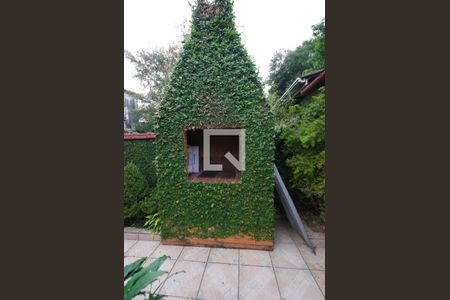 Casa à venda com 146m², 3 quartos e 2 vagas Casa à venda com 146m², 3 quartos e 2 vagasQuintal/Churrasqueira