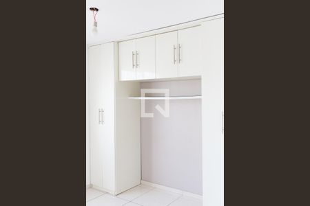 Apartamento à venda com 80m², 3 quartos e 1 vagaQuarto 3 - Armários