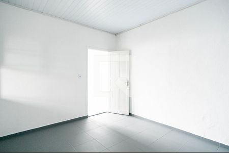 Quarto 2 de casa para alugar com 2 quartos, 100m² em Jardim Mangalot, São Paulo