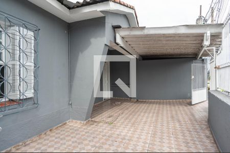 Garagem de casa para alugar com 2 quartos, 100m² em Jardim Mangalot, São Paulo