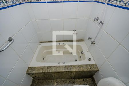 Casa à venda com 200m², 3 quartos e 4 vagasBanheiro Social
