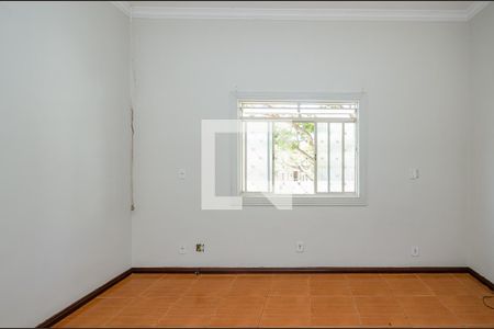 Casa à venda com 200m², 3 quartos e 4 vagasSuíte