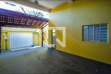 Casa à venda com 200m², 3 quartos e 4 vagasGaragem