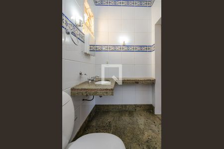 Casa à venda com 200m², 3 quartos e 4 vagasBanheiro Social