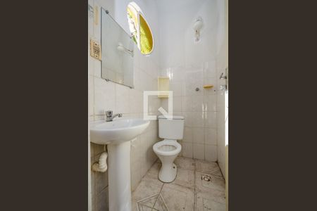 Casa à venda com 200m², 3 quartos e 4 vagasBanheiro garagem