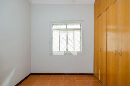 Casa à venda com 200m², 3 quartos e 4 vagasQuarto 3