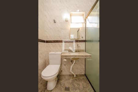 Casa à venda com 200m², 3 quartos e 4 vagasBanheiro Social