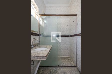 Casa à venda com 200m², 3 quartos e 4 vagasBanheiro Social