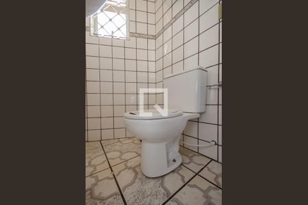 Casa à venda com 200m², 3 quartos e 4 vagasBanheiro 2 anexo