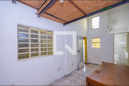 Casa à venda com 200m², 3 quartos e 4 vagasSala Garagem
