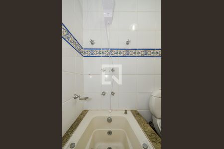 Casa à venda com 200m², 3 quartos e 4 vagasBanheiro Social