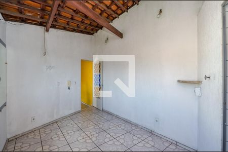 Casa à venda com 200m², 3 quartos e 4 vagasSala anexo