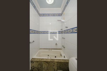 Casa à venda com 200m², 3 quartos e 4 vagasBanheiro Social