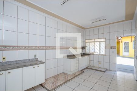 Casa à venda com 200m², 3 quartos e 4 vagasCozinha