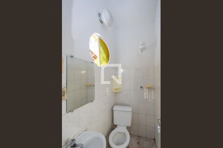 Casa à venda com 200m², 3 quartos e 4 vagasBanheiro garagem