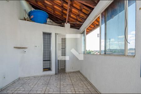Casa à venda com 200m², 3 quartos e 4 vagasSala anexo