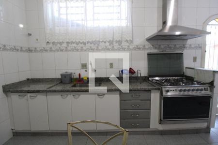 Casa à venda com 300m², 4 quartos e 5 vagasCozinha