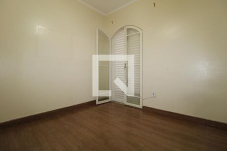 Casa à venda com 300m², 4 quartos e 5 vagasQuarto 1
