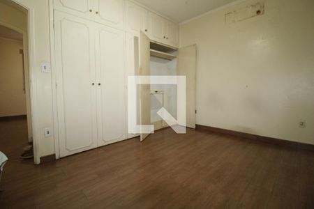 Casa à venda com 300m², 4 quartos e 5 vagasQuarto 2 (suíte)