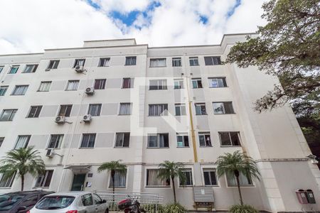 Apartamento para alugar com 47m², 2 quartos e 1 vaga Apartamento para alugar com 47m², 2 quartos e 1 vagaFachada