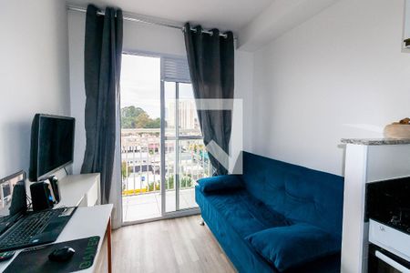 Sala/Cozinha/Lavanderia de apartamento para alugar com 1 quarto, 28m² em Vila Ema, São Paulo