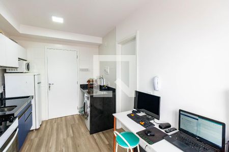Sala/Cozinha/Lavanderia de apartamento para alugar com 1 quarto, 28m² em Vila Ema, São Paulo