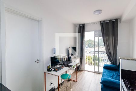 Sala/Cozinha/Lavanderia de apartamento para alugar com 1 quarto, 28m² em Vila Ema, São Paulo