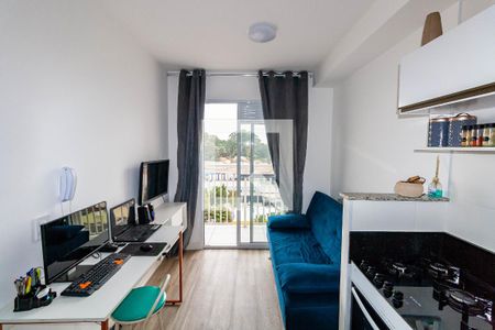 Sala/Cozinha/Lavanderia de apartamento para alugar com 1 quarto, 28m² em Vila Ema, São Paulo