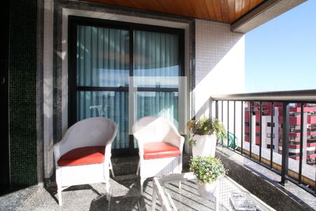 Apartamento à venda com 234m², 3 quartos e 4 vagasVaranda da Sala