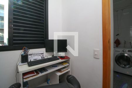 Apartamento à venda com 234m², 3 quartos e 4 vagasQuarto de Serviço