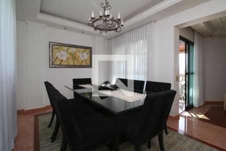 Apartamento à venda com 234m², 3 quartos e 4 vagasSalade Jantar 