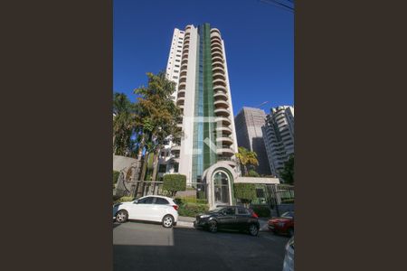 Apartamento à venda com 234m², 3 quartos e 4 vagasFachada