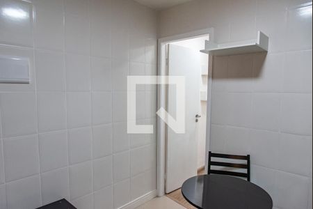 Cozinha de kitnet/studio para alugar com 1 quarto, 35m² em Aclimação, São Paulo