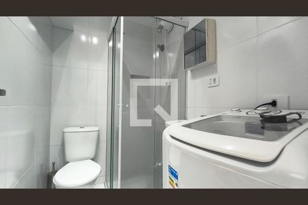 Banheiro de kitnet/studio para alugar com 1 quarto, 35m² em Aclimação, São Paulo