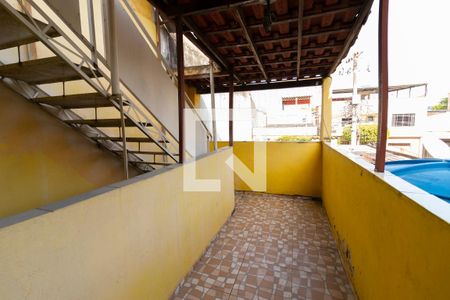 Casa para alugar com 100m², 2 quartos e 1 vagaQuintal
