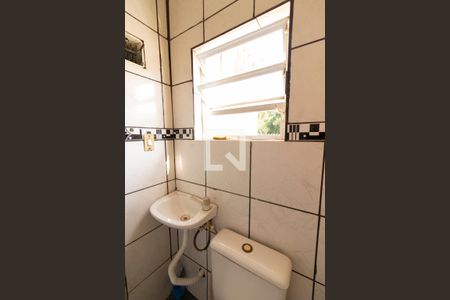 Casa para alugar com 100m², 2 quartos e 1 vagaBanheiro de Serviço