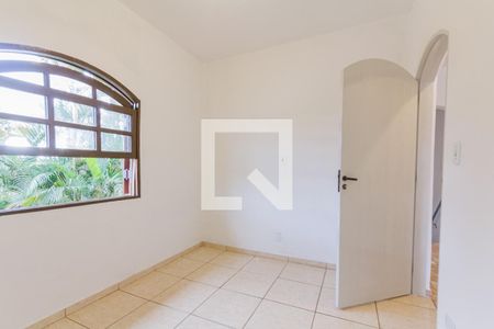 Casa para alugar com 180m², 4 quartos e 1 vaga Casa para alugar com 180m², 4 quartos e 1 vagaQuarto 2