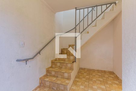 Casa para alugar com 180m², 4 quartos e 1 vaga Casa para alugar com 180m², 4 quartos e 1 vagaHall