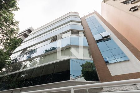 Apartamento para alugar com 160m², 3 quartos e 1 vagaFachada